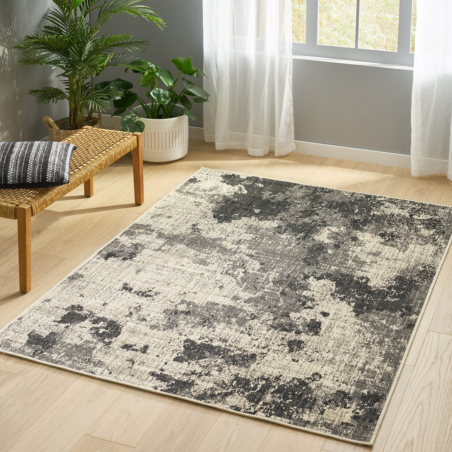 5'3"x7' RUG