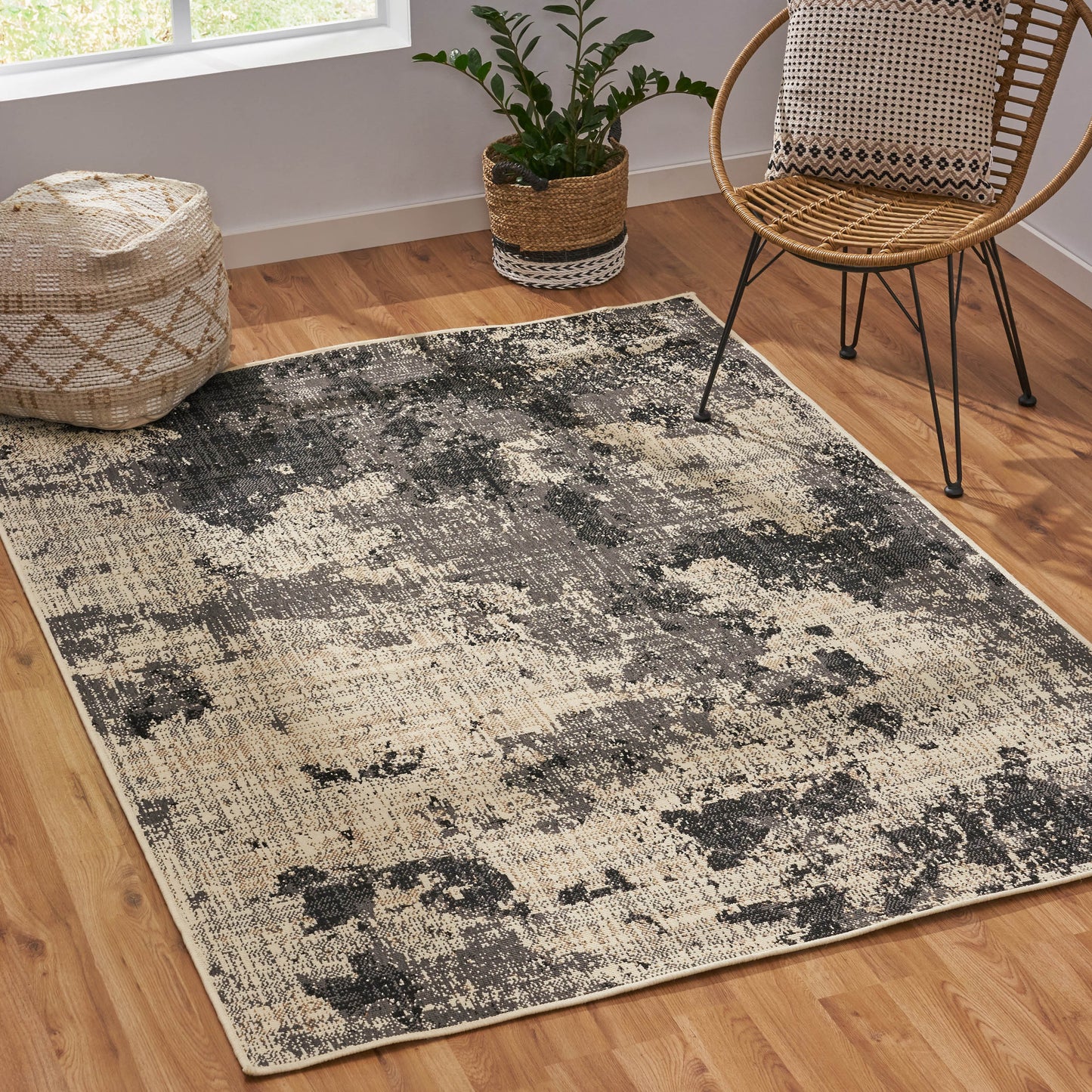 5'3"x7' RUG